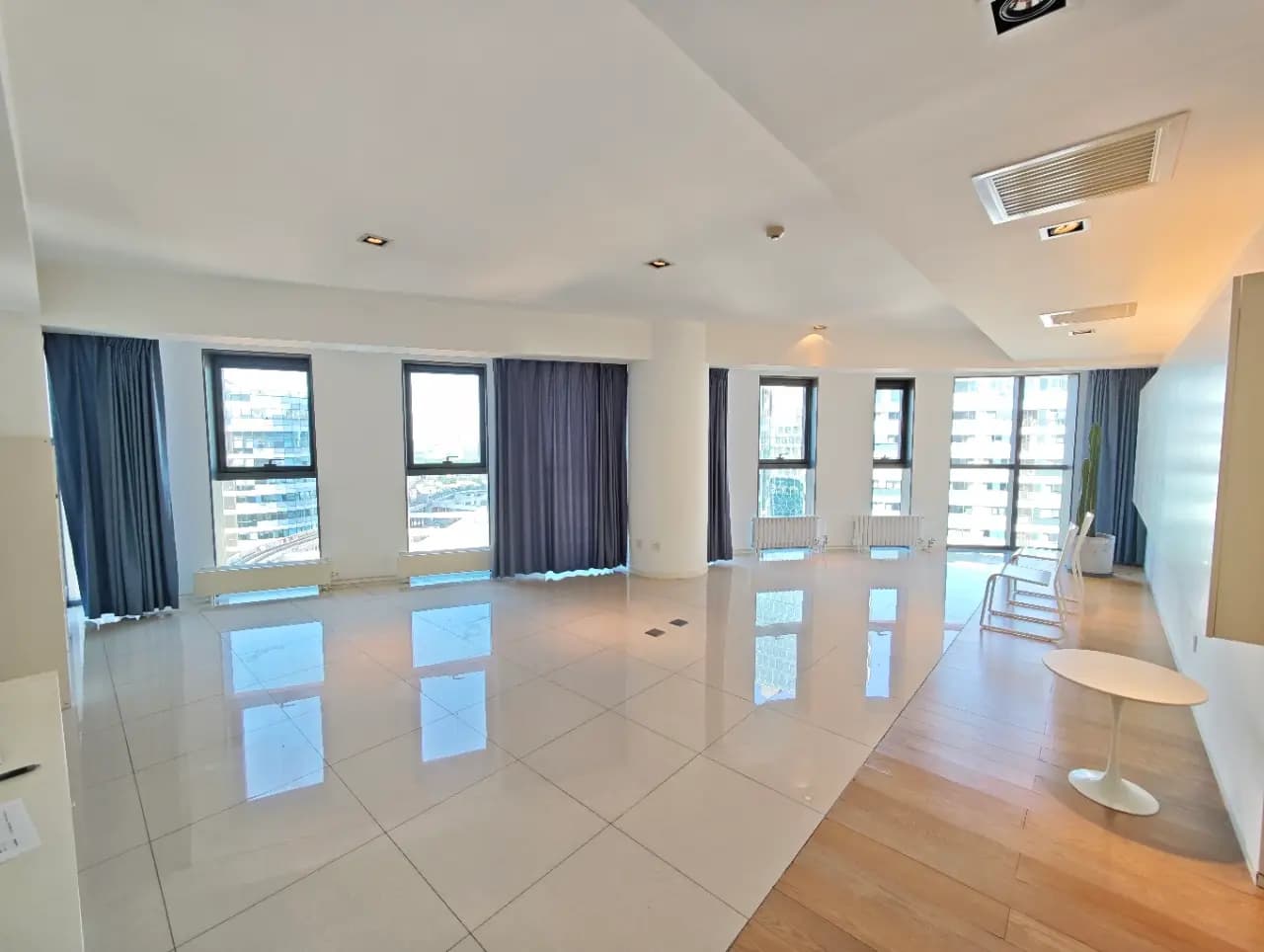 Dawanglu, SOHO Modern City, 2bds