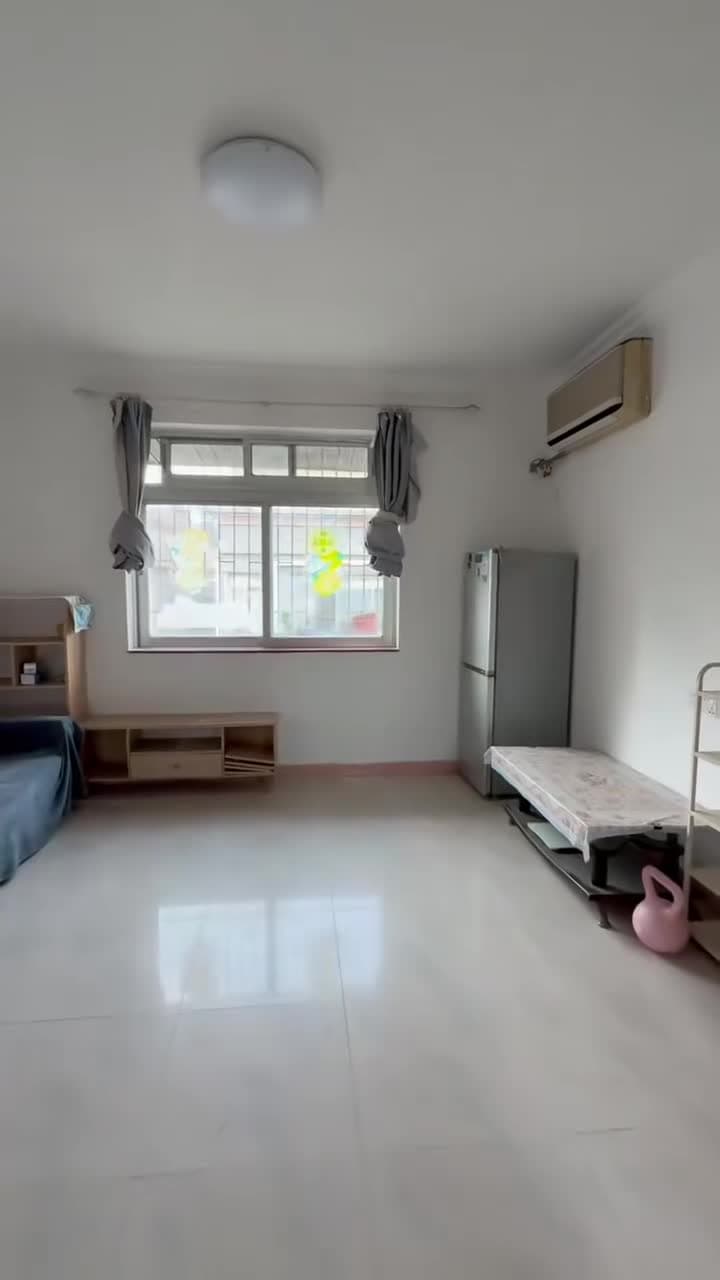 수이완역, 쓰리룸