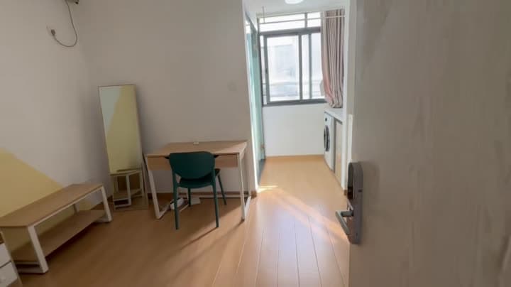 Shenzhen University Station, Xueyong Xiaozhai Shenzhen University Residence, 1bd
