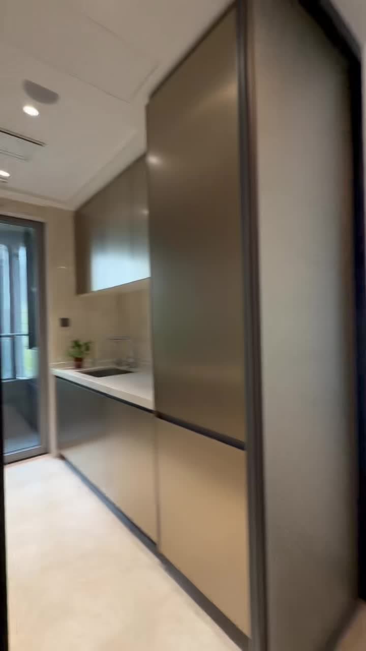 치엔완공원역, 치엔하이톈징, 쓰리룸