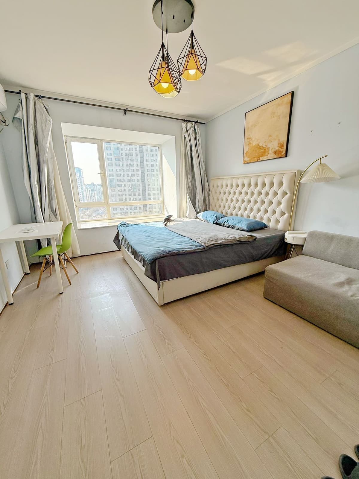 Shuangjing Station, Share house