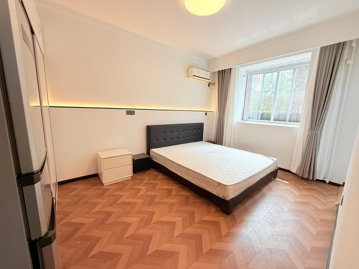 Dongzhimen Station, Xingfu Ercun, 1bd