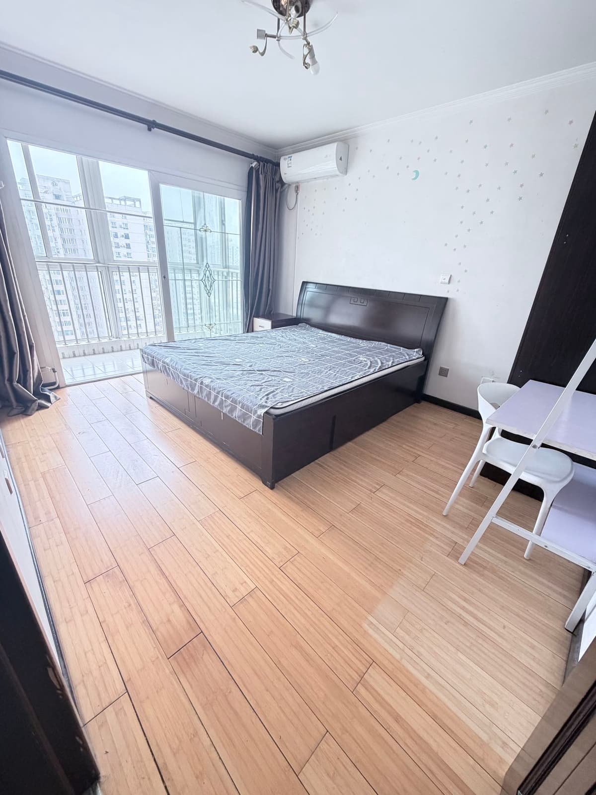 Shifoying Station, Zhongshui Jinhai, Share house