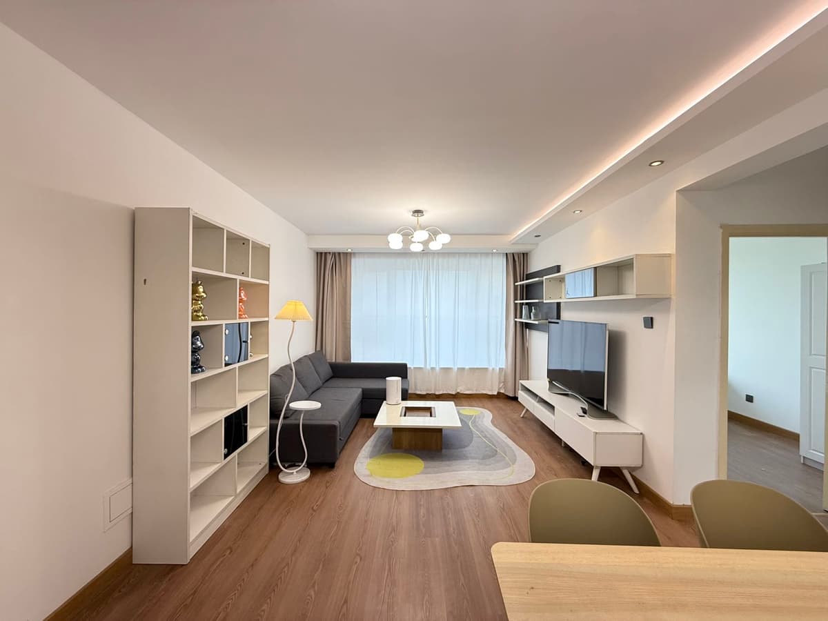 Qingnianlu Station, Guomei Diyicheng, 1bd