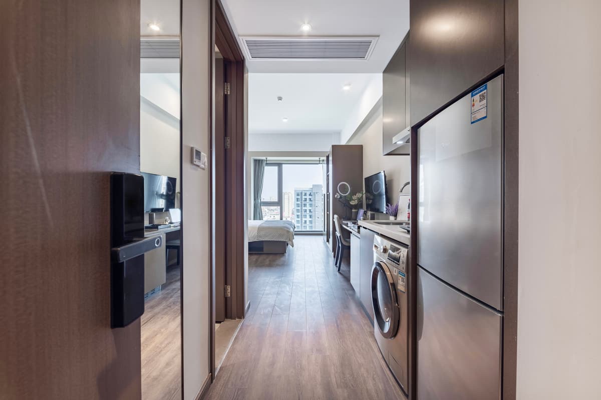 National Exhibition and Convention Center Station, Shanghai Exhibition Fangyu International Apartment, 1bd