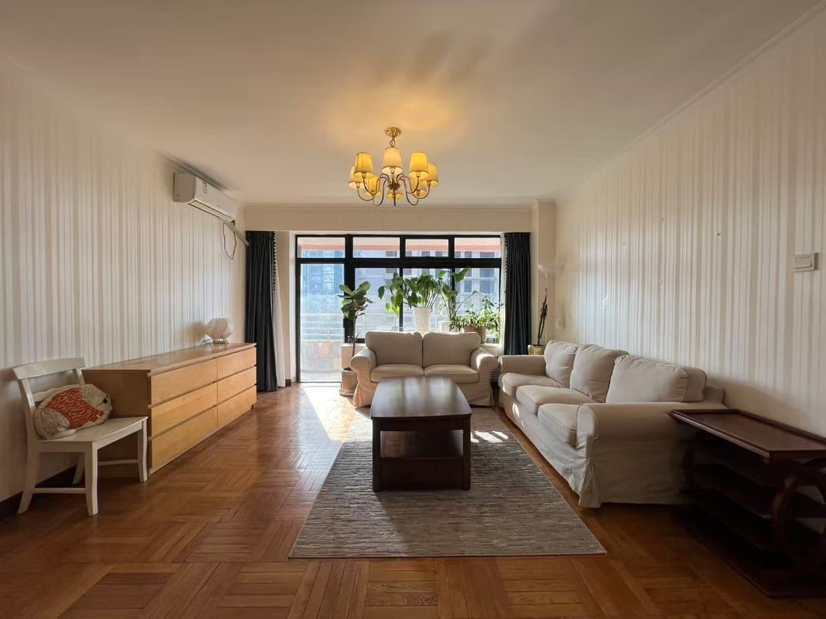 Zaoying Station, 2bds