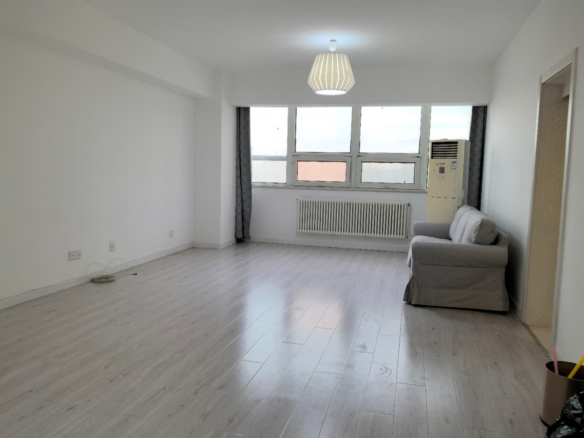 Dongfeng Beiqiao Station, 2bds