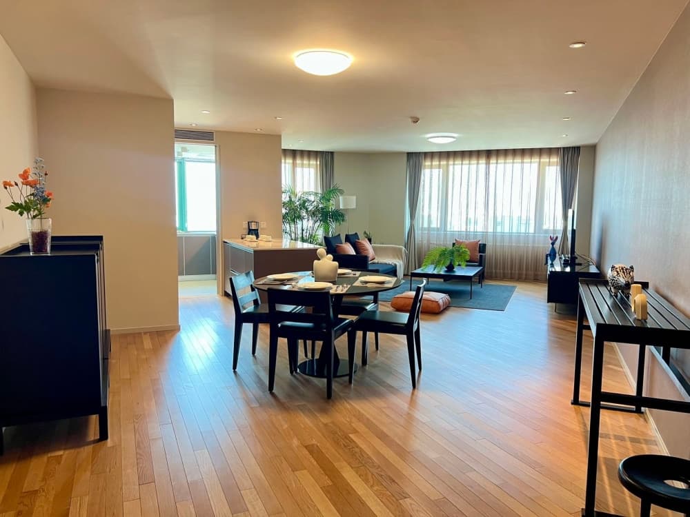 Dongsi 10th Street Station, Donghuan Plaza International Apartment, 2bds