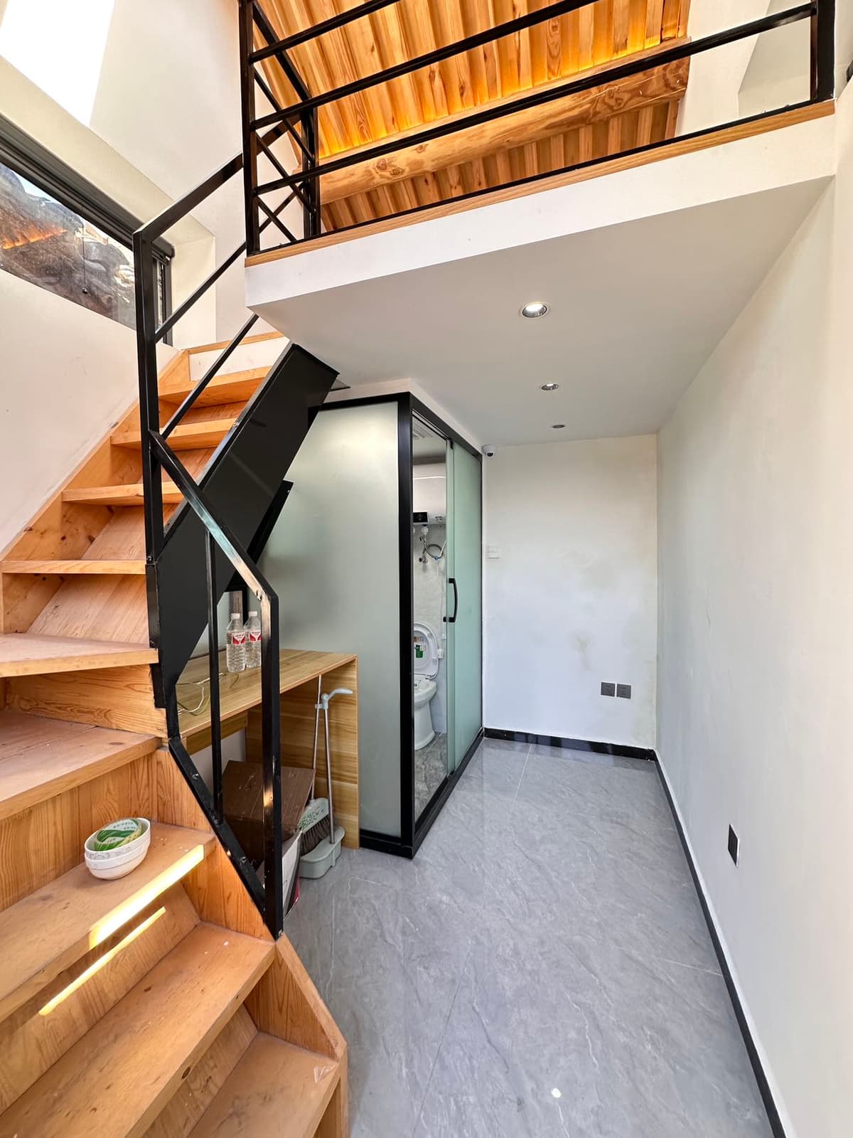 North Beihai Station, Dongguanfang Hutong, 1bd