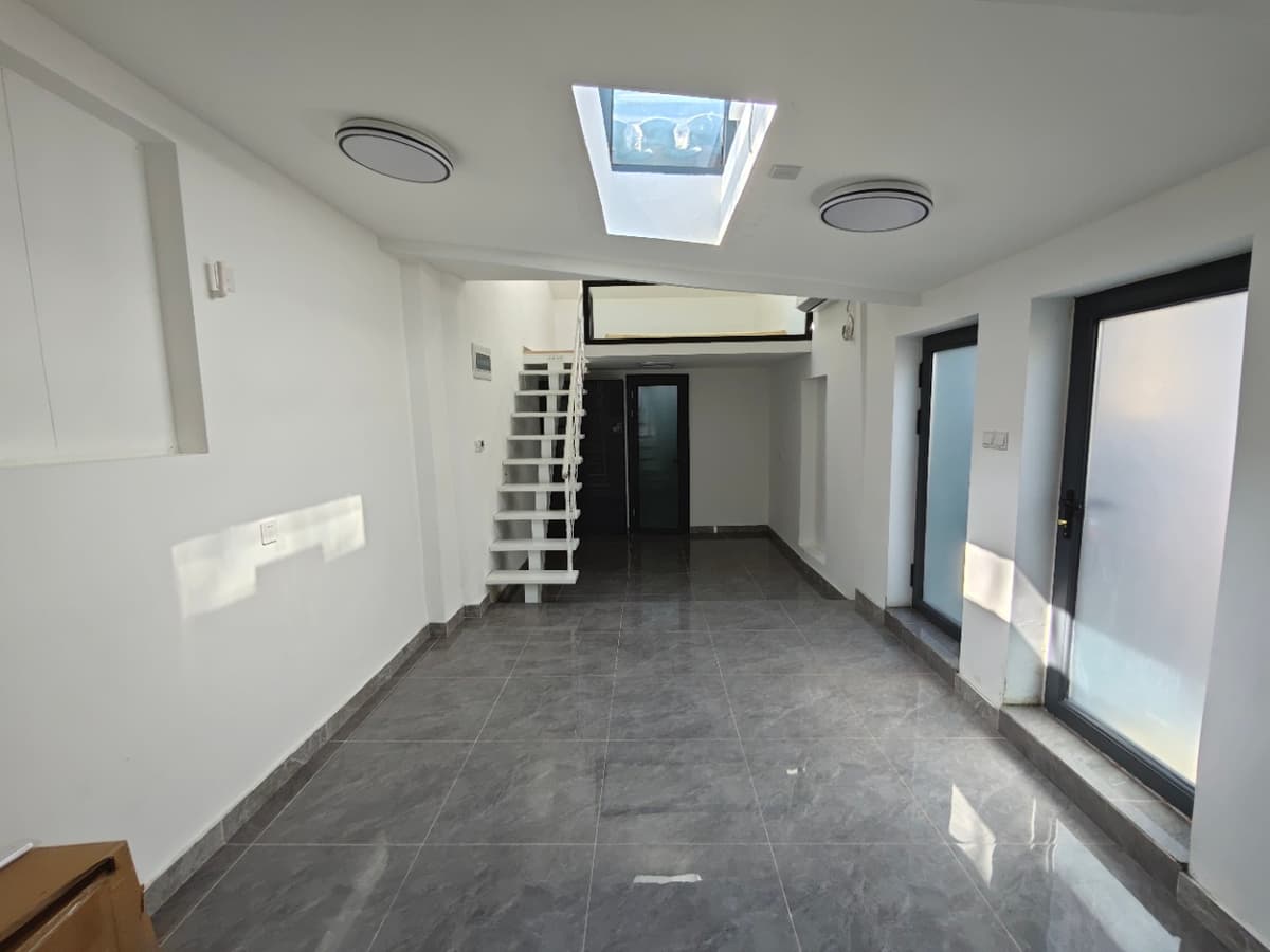North Beihai Station, Yangfang Hutong, 1bd