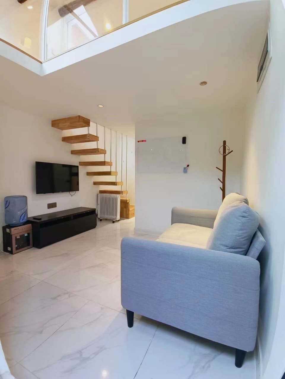 Gulou Street Station, East Gulou Street, 1bd