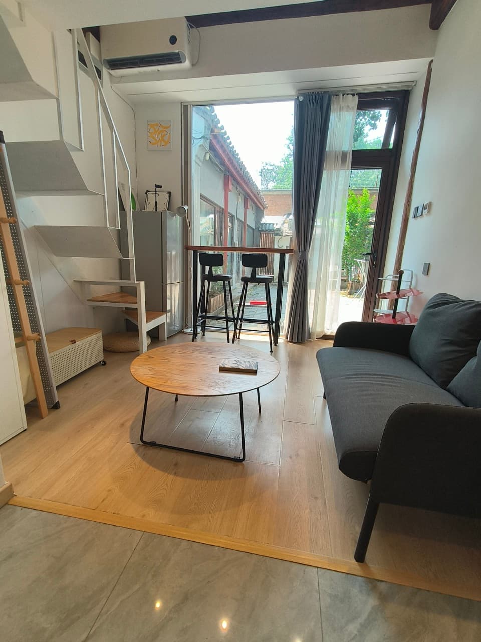 Gulou Street Station, Dongtao Hutong, 1bd